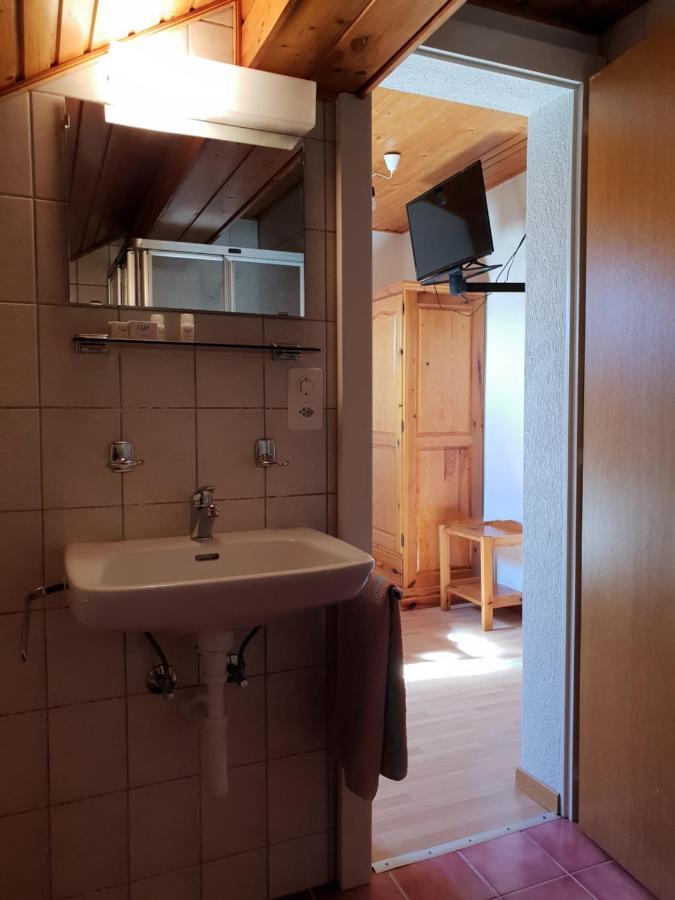 Auberge De Ballens Екстер'єр фото